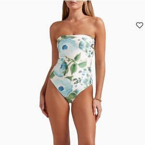 Peony
Floral Strapless One-Piece Swimsuit